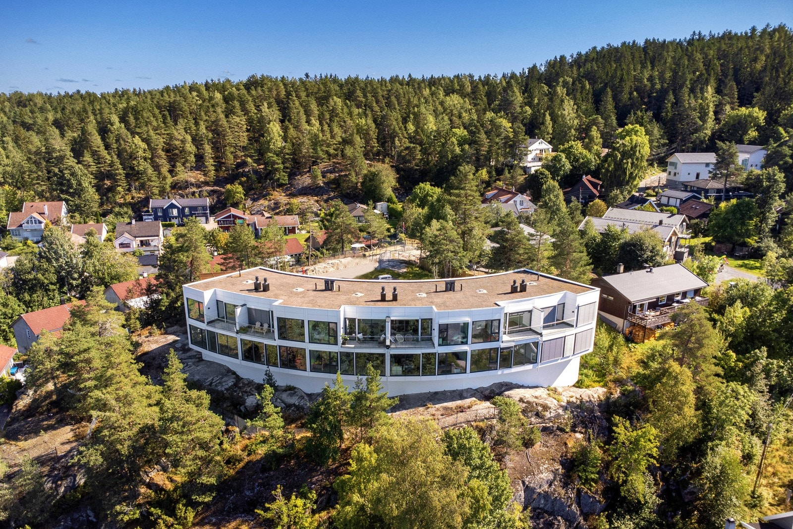Velkommen til en fantastisk leilighet i et helt nytt rekkehus ved Østmarka! Galleribilde