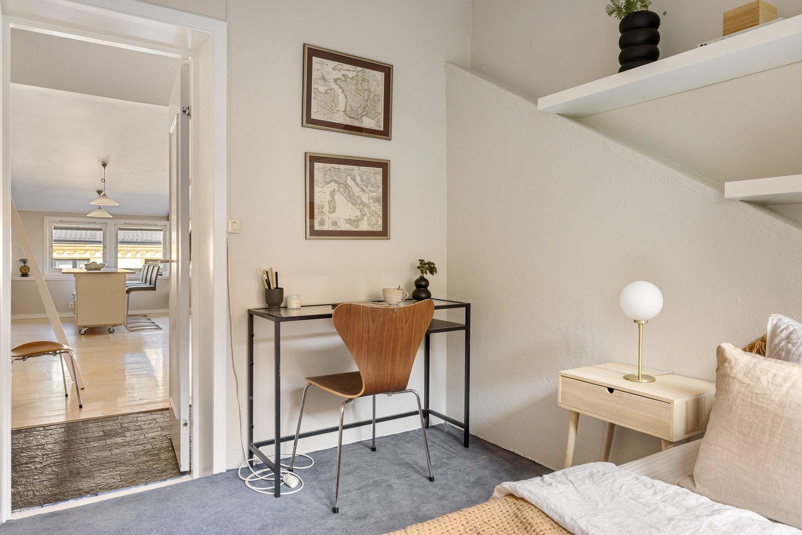 Alle soverommene vender mot stille bakgård. Galleribilde