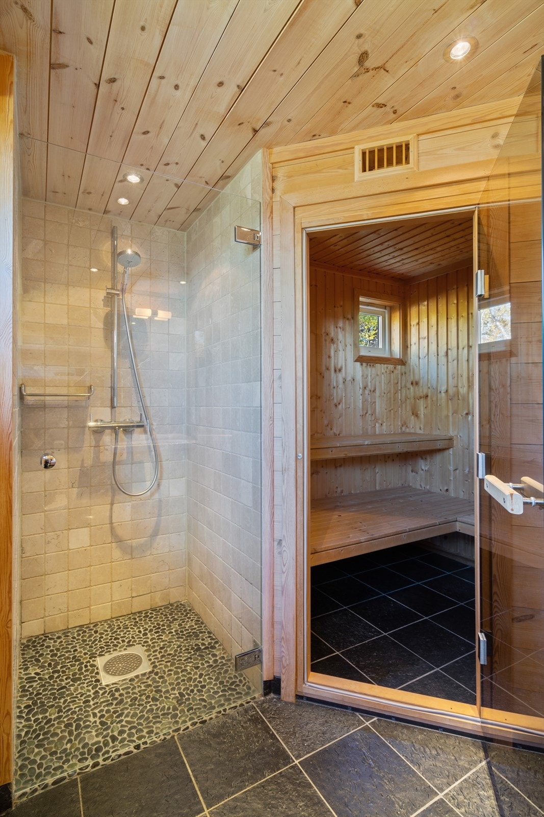 Badstuen er perfekt for å få varmen igjen etter (ski)tur Galleribilde