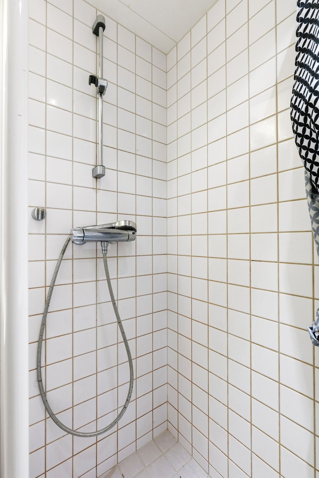 Dusjhjørne med glassvegg. Galleribilde