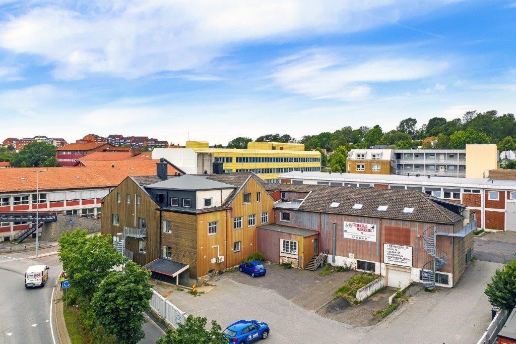 Bakgården Galleribilde
