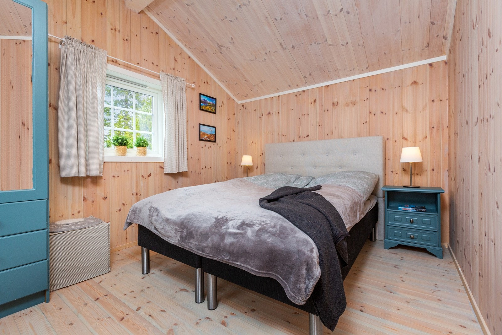 Det er to gode soverom i hytta, begge med plass for dobbeltseng. Galleribilde