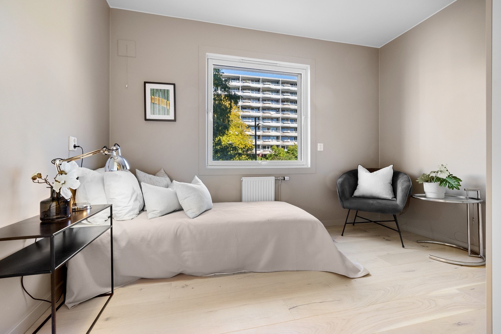 Soverom to er også av god størrelse med plass til dobbeltseng om ønskelig. Galleribilde