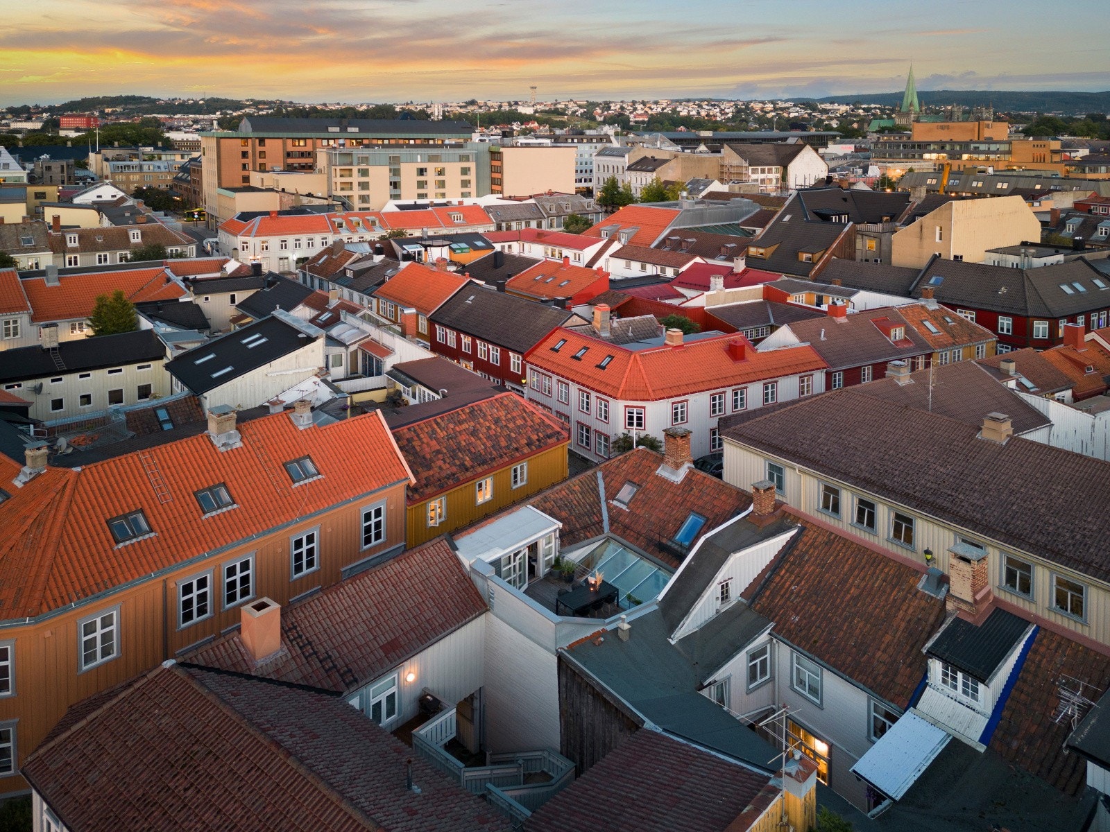 Dronebilde tatt mot torget Galleribilde