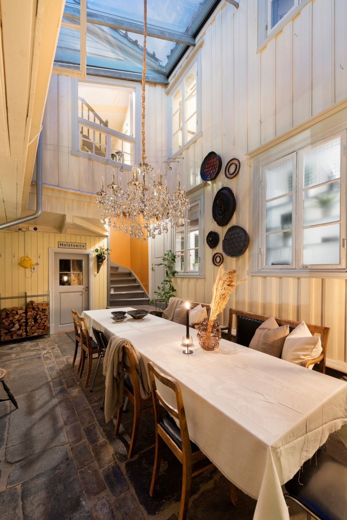 Bakgården Galleribilde