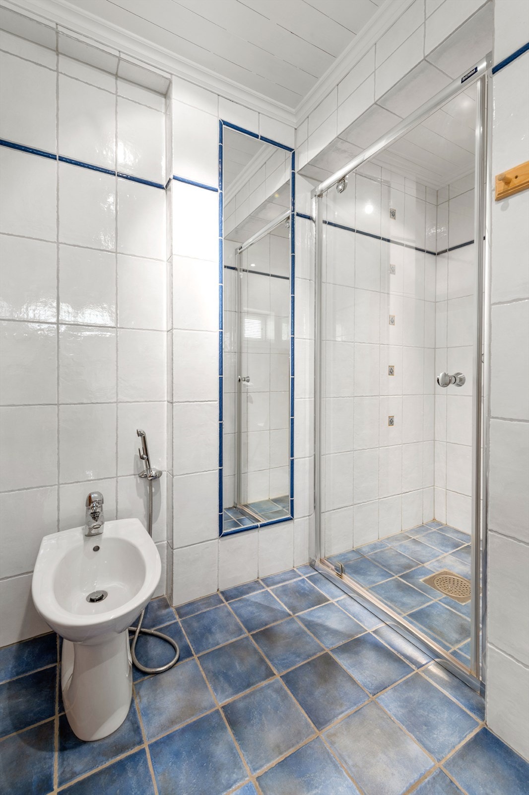 Dusj og bide. Galleribilde