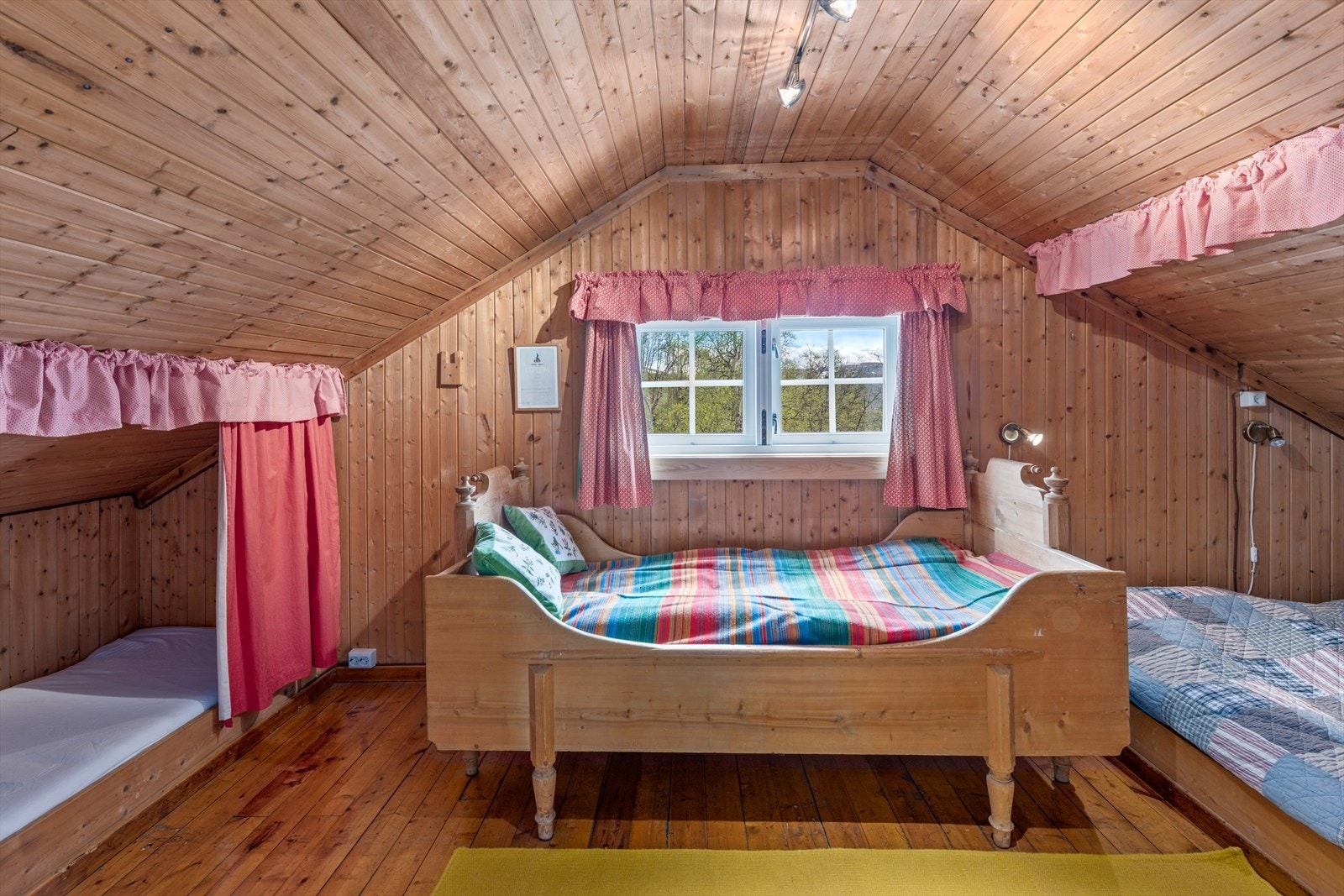 Soverom 3 i 2 etg. Galleribilde