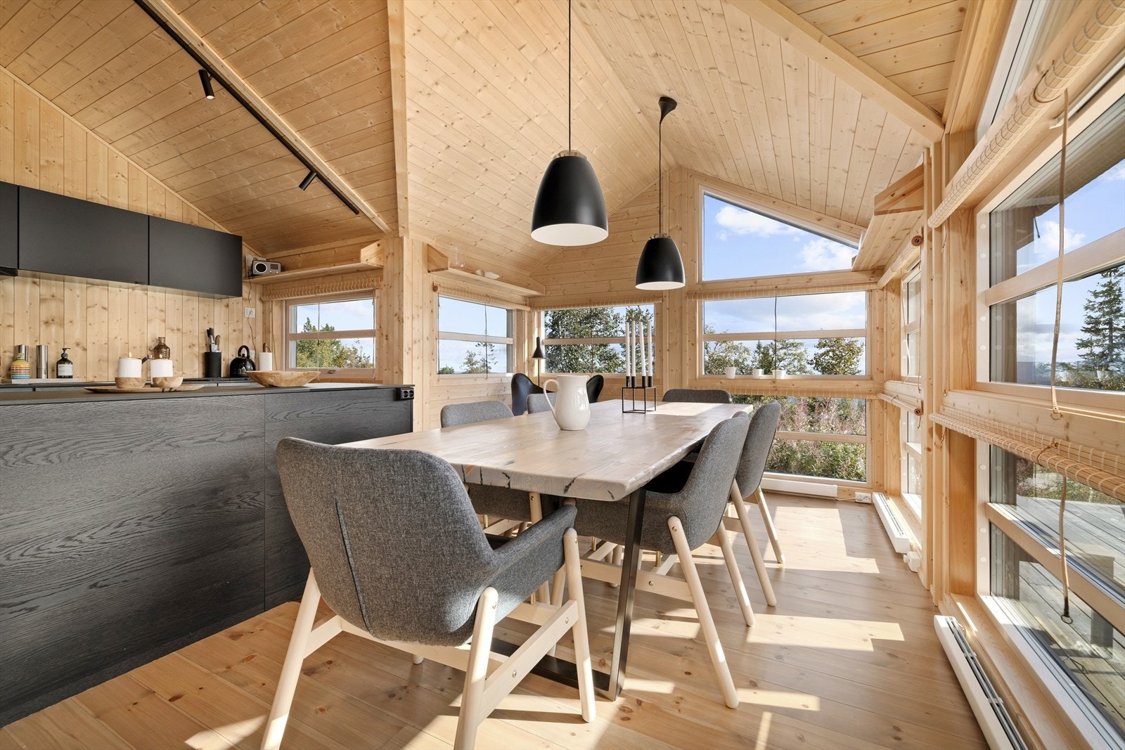 Fra spisestuen er det også fin utsikt. Galleribilde