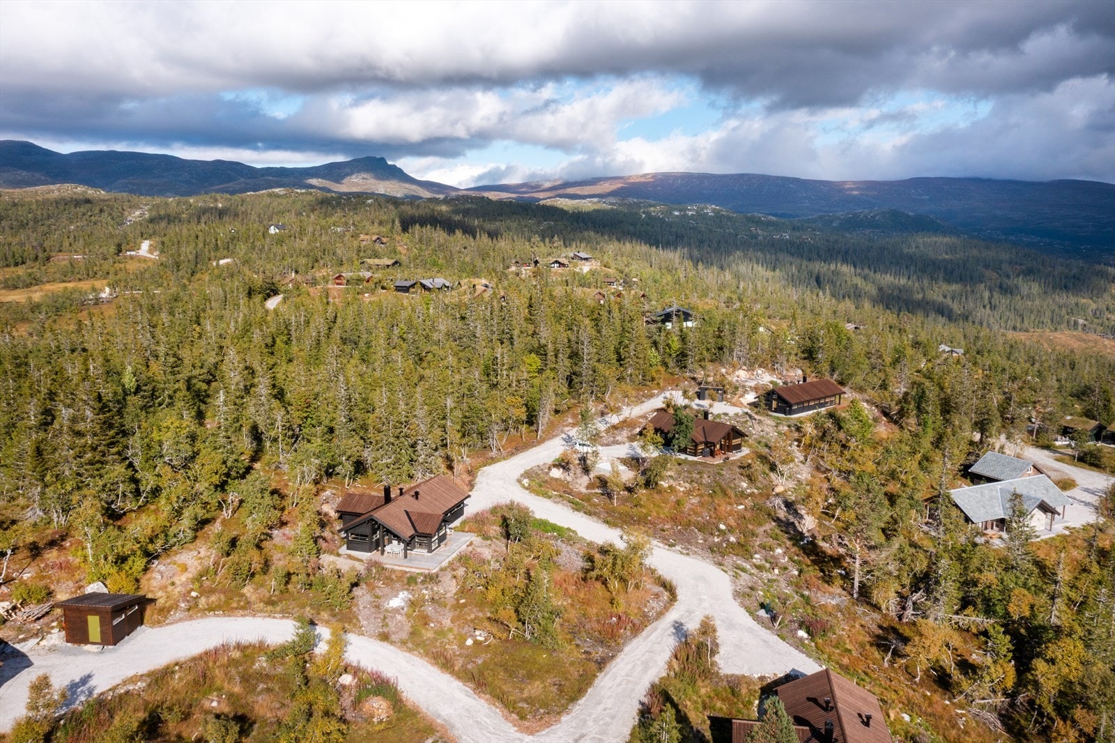 Like i nærheten går det preparerte skiløyper som kobler seg på det store løypenettet Tempelseter - Norefjell. Galleribilde