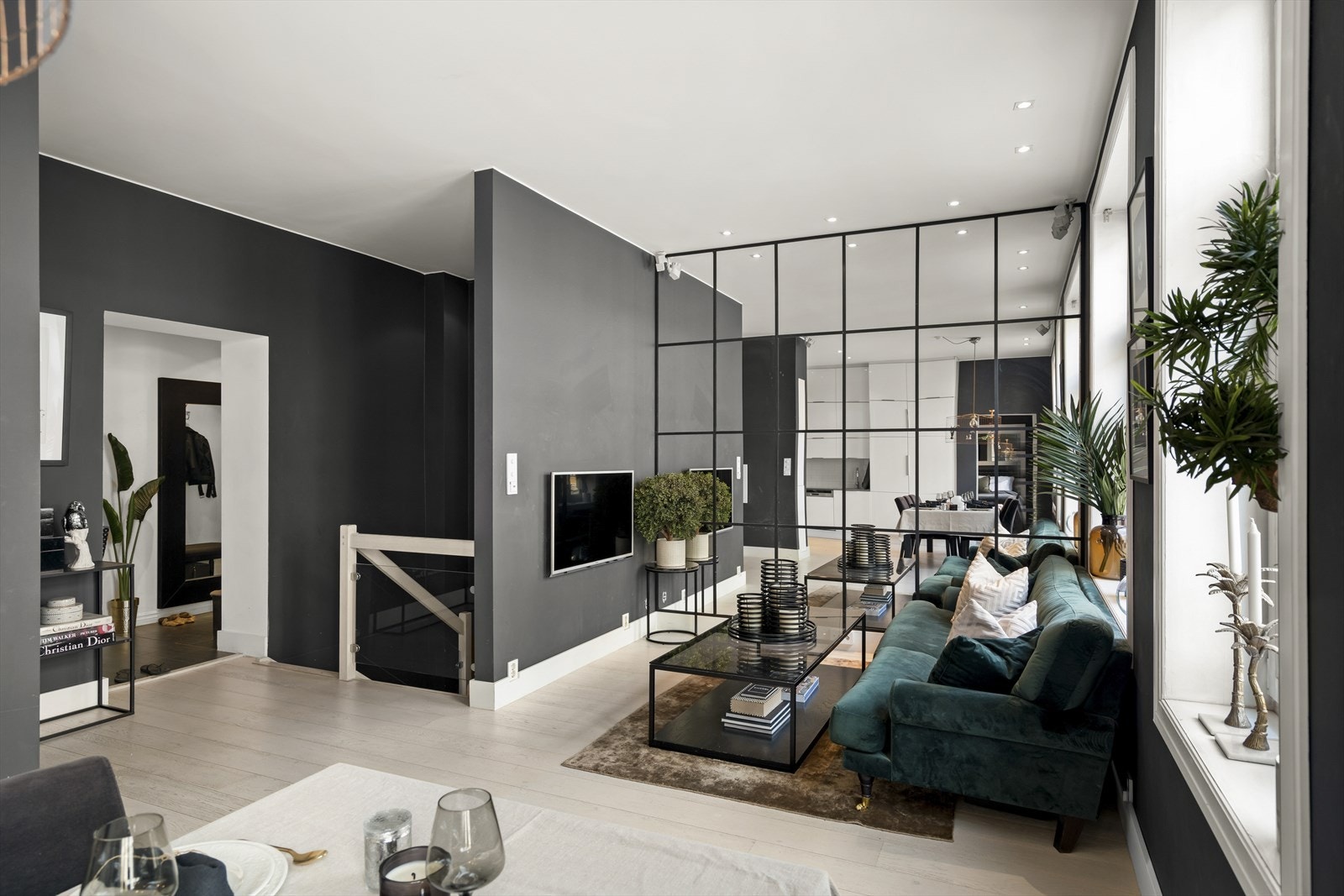 Stue i åpen løsning Galleribilde