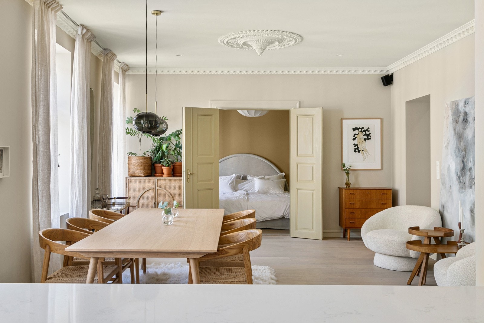 Boligen gjennomgikk omfattende oppussing i 2021 ved hjelp av bl.a. interiørarkitekt Galleribilde