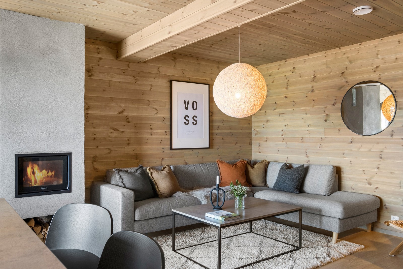 2 rentbrennende peisovner som sørger for varme og kos! Galleribilde