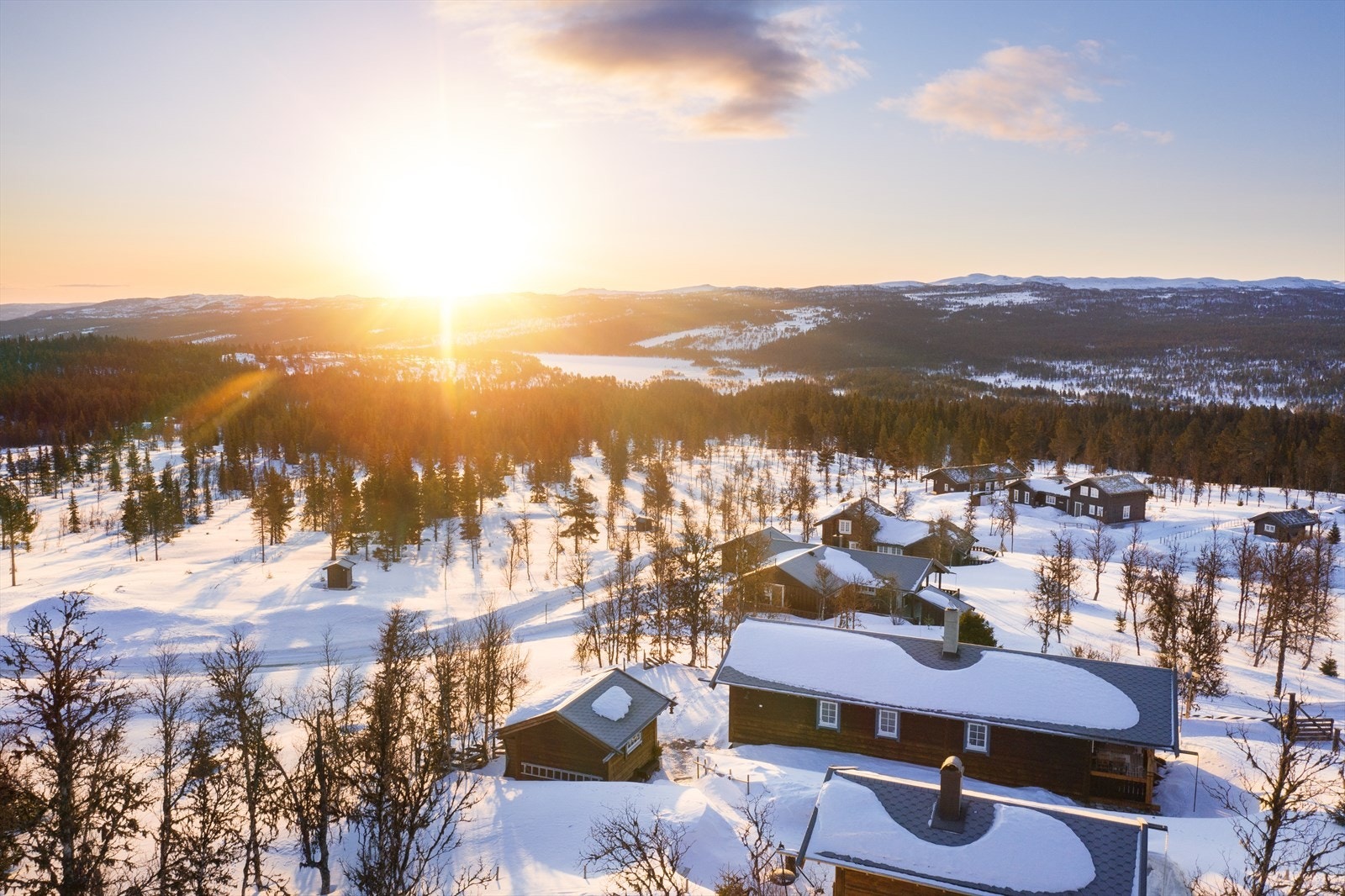 PRINT_2020-04-04 EM1Gol Tomtefelt Lyseren Susannee-0728.jpg Galleribilde