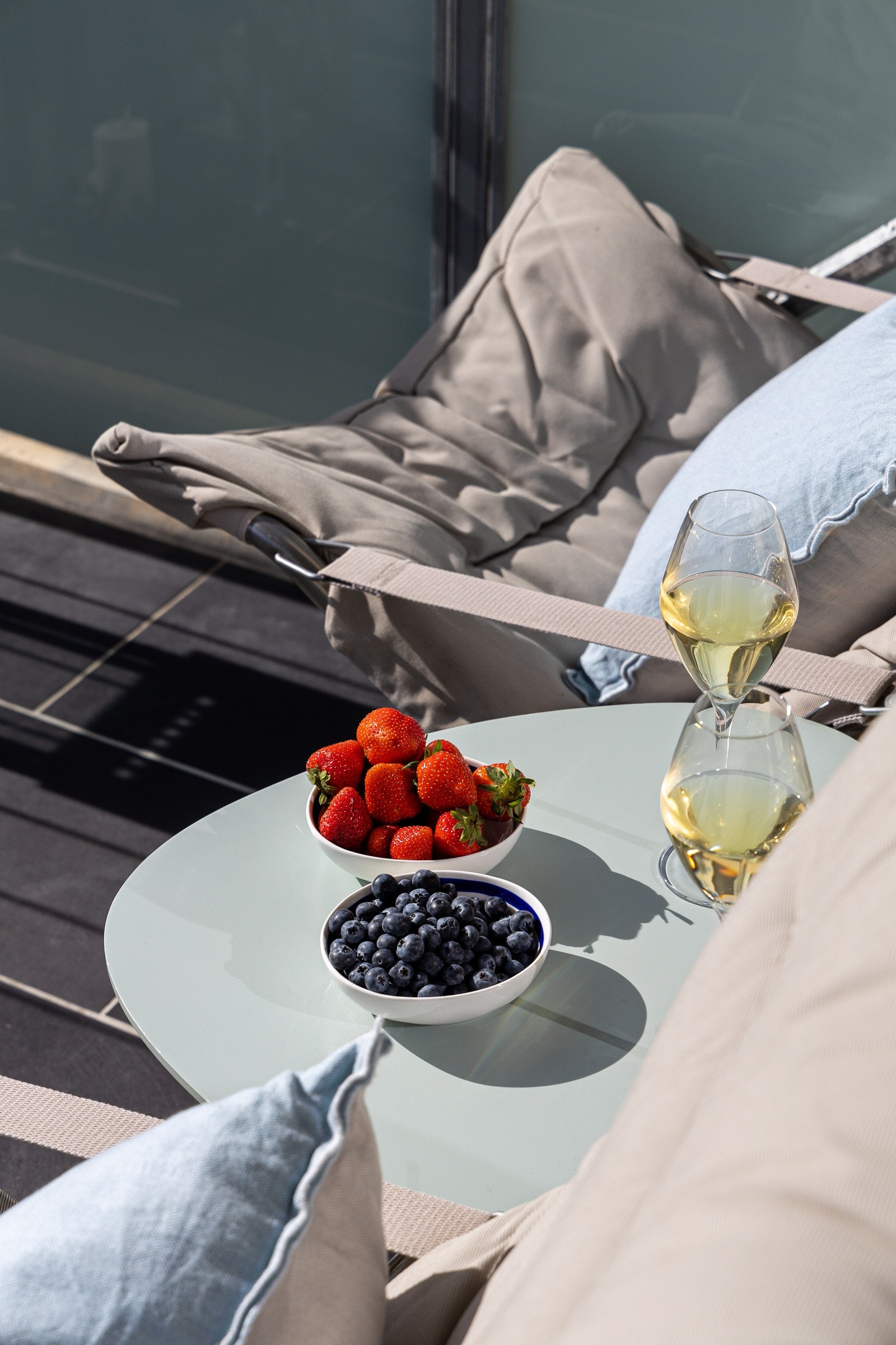 Balkongen er sydtvendt og har således gode solforhold. Galleribilde