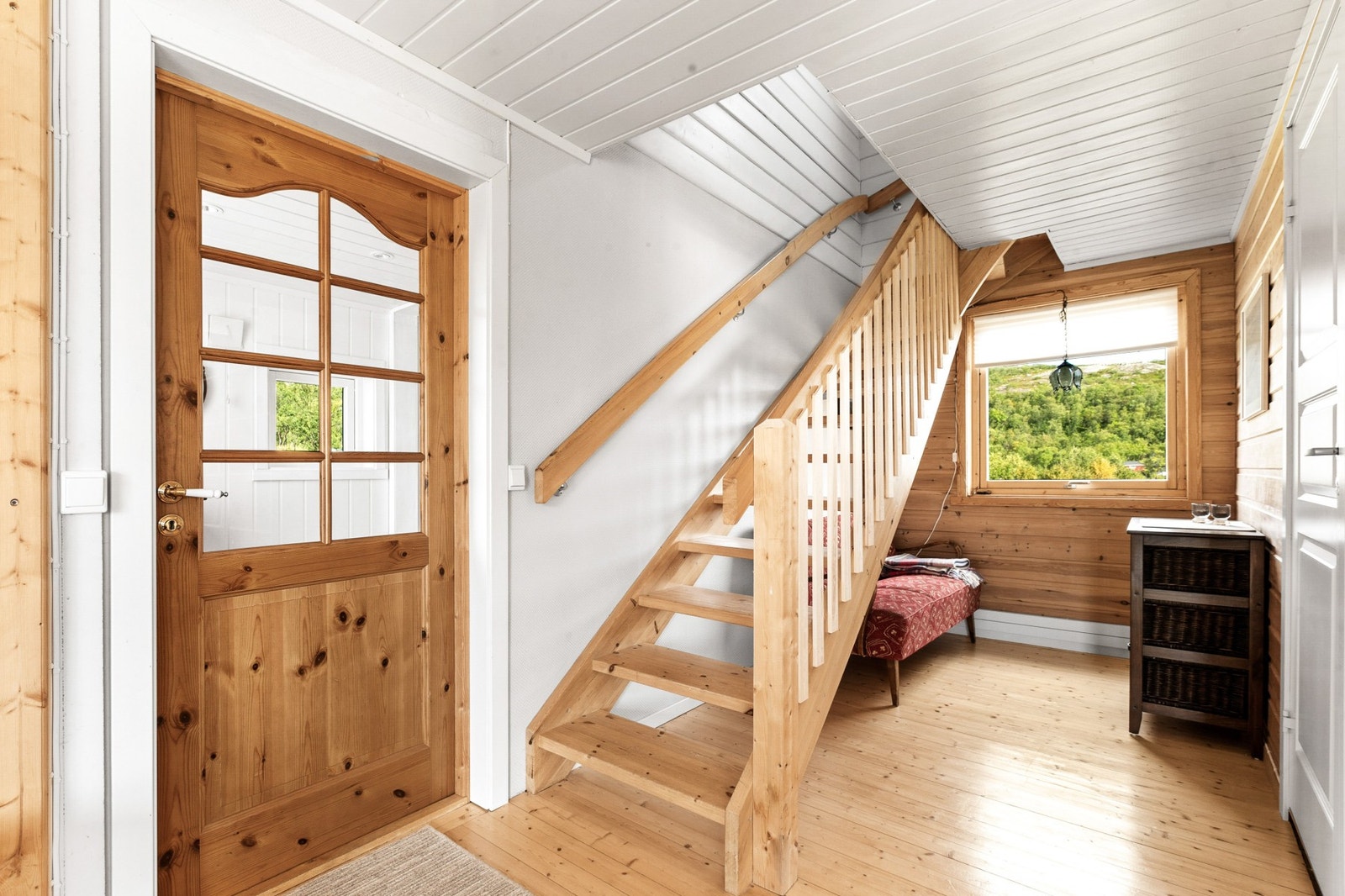 Trapperom opp til 2.etg Galleribilde