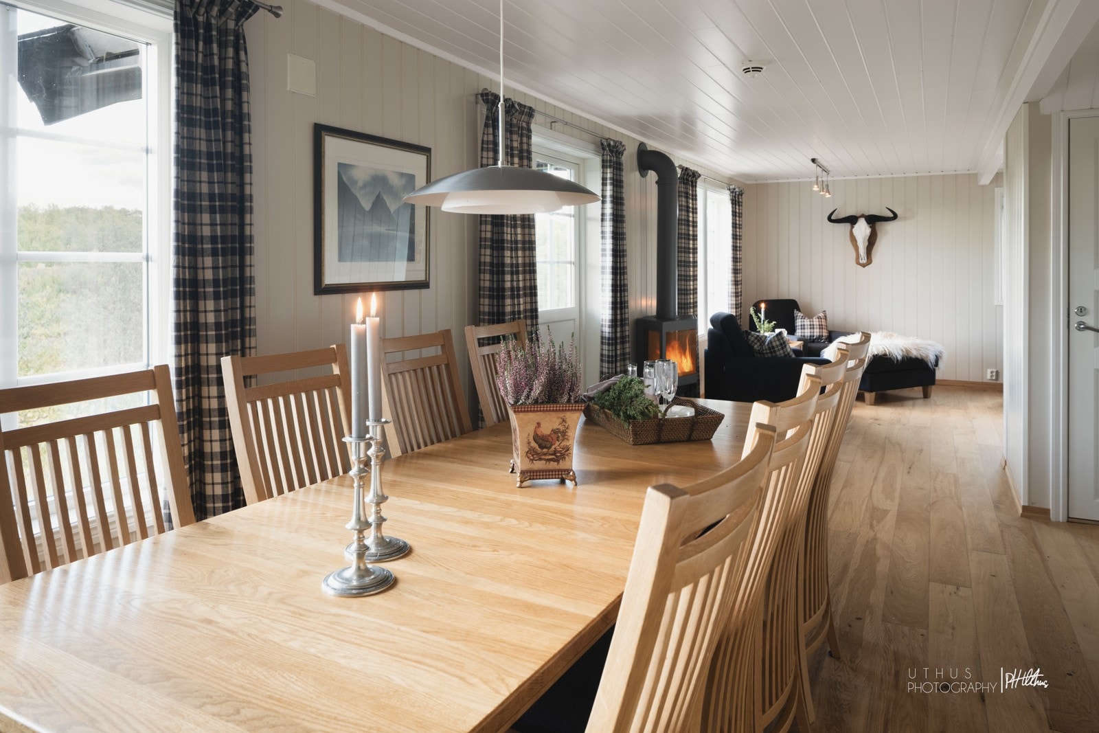 Planløsningen er smart, og hytten er godt utnyttet for familien Galleribilde