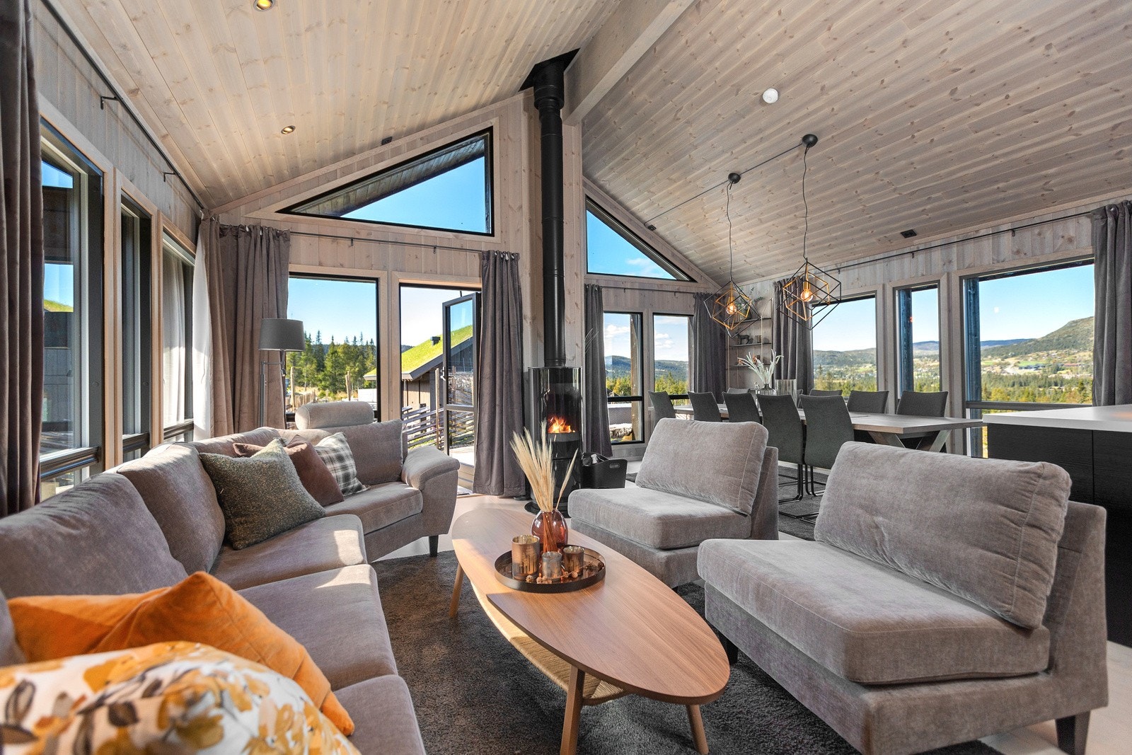 Gjennomgående påkostet standard med høy kvalitet på innredninger og materialvalg Galleribilde