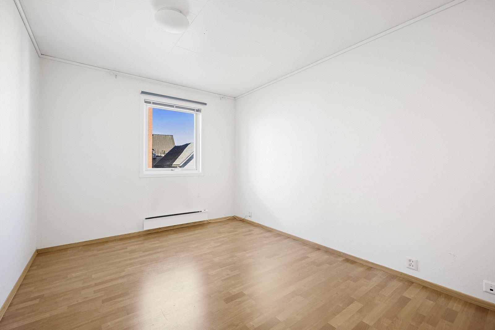 1. etasje hoveddel med bad og soverom Galleribilde