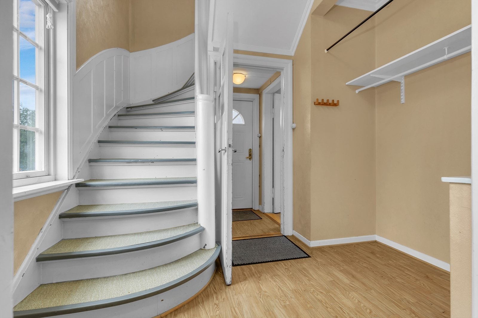 Vi tar turen opp til andre etasje, men først - Galleribilde