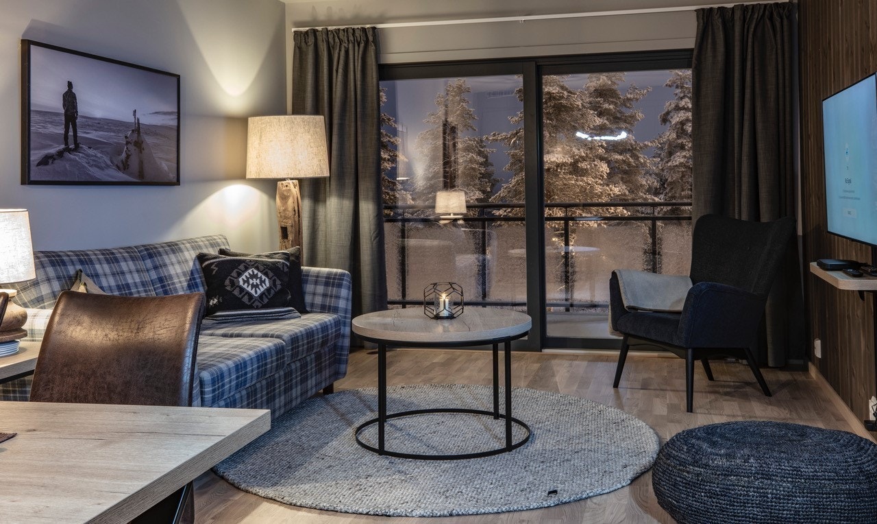 Flott utsikt ned mot Trysilbygda og fjellene i bakgrunn.
*Bilde viser utsikt fra leilighet i 1.etg. Leiligheter lengre opp gir ytterligere utsyn, og økt følelse av "rett ut i naturen" Galleribilde