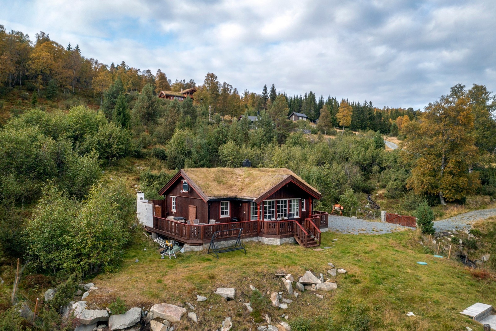 Hytten har et bruksareal på 65 kvm og er over ett plan. Galleribilde