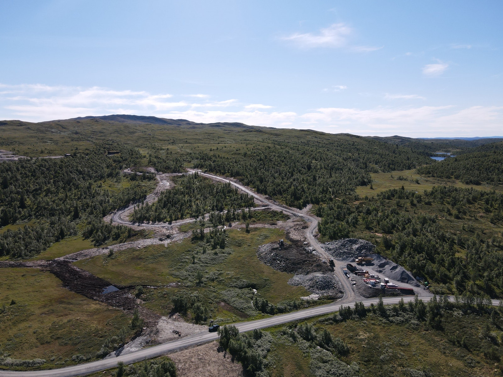 Dronebilde over tomteområdet Galleribilde