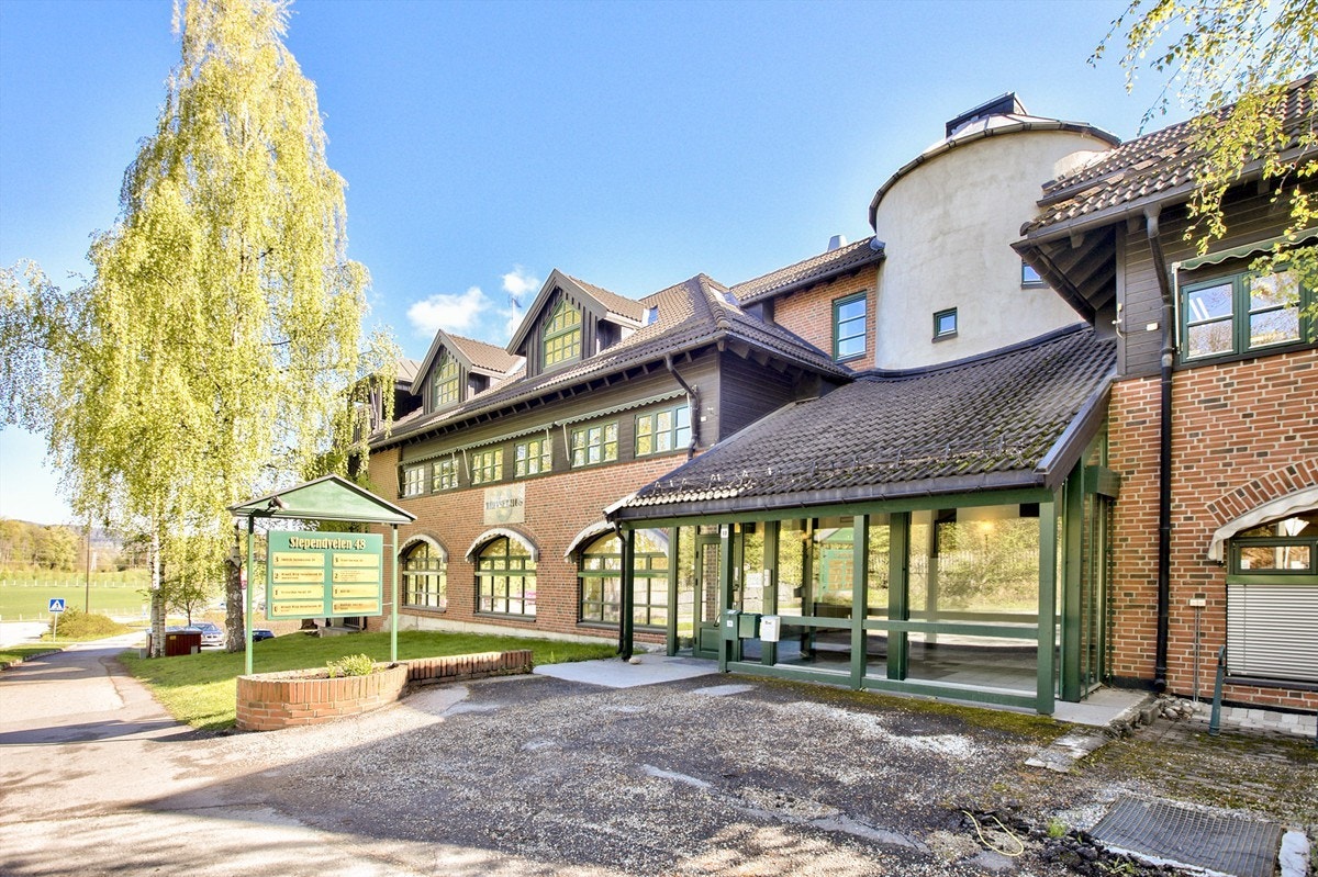 Fasade - hovedinngang Galleribilde