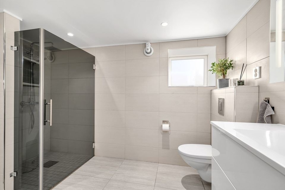 Bad nede Galleribilde