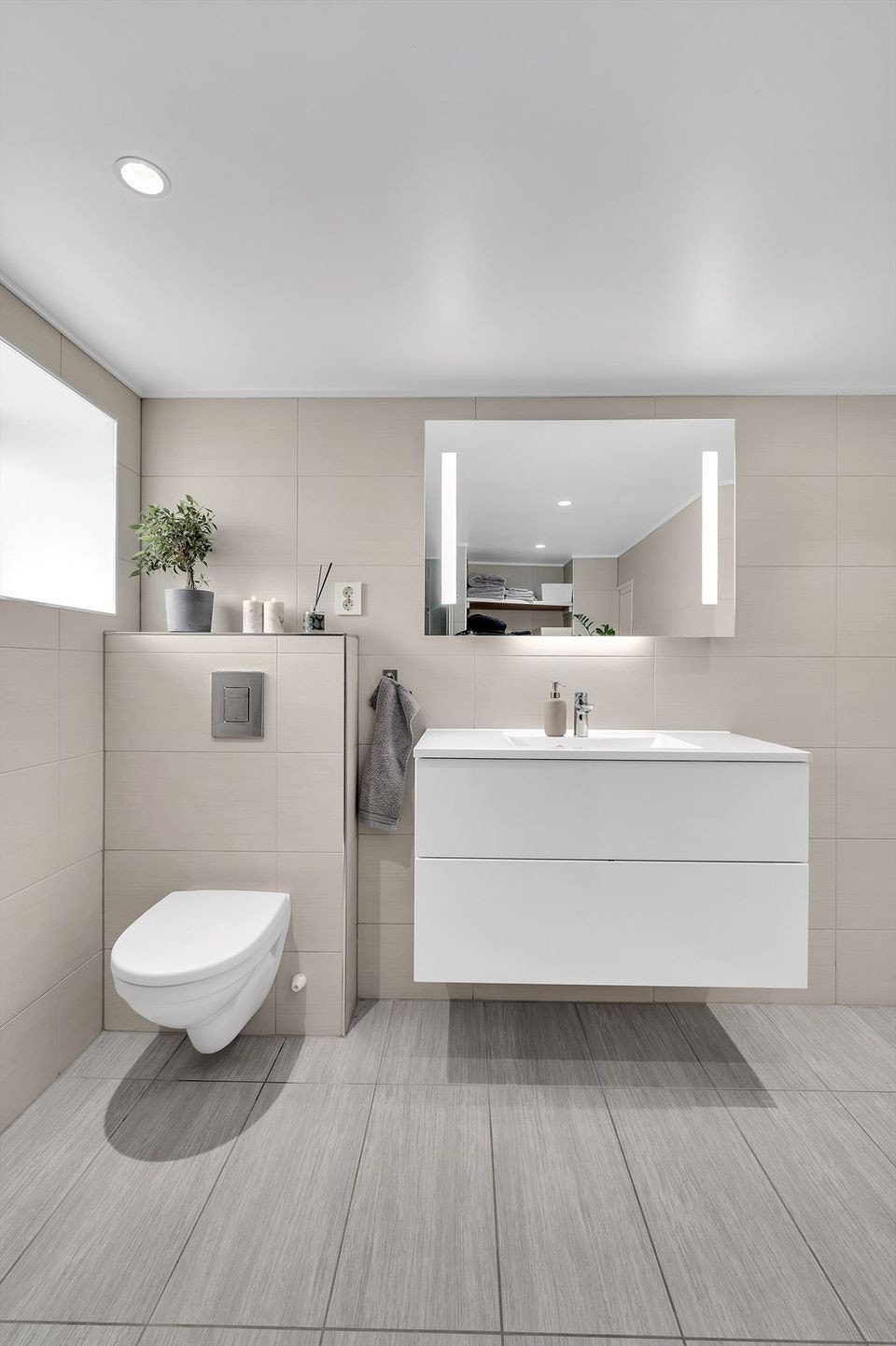 Bad nede Galleribilde