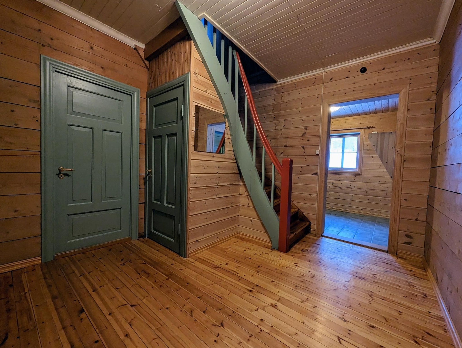 1. etasje; gong Galleribilde