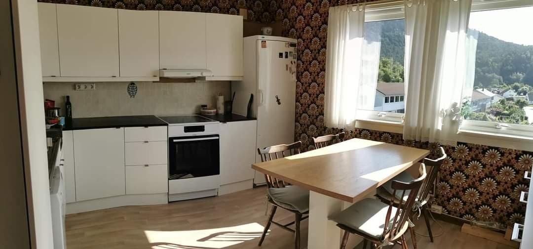 Kjøkken, fronter skiftet i 2021 Galleribilde