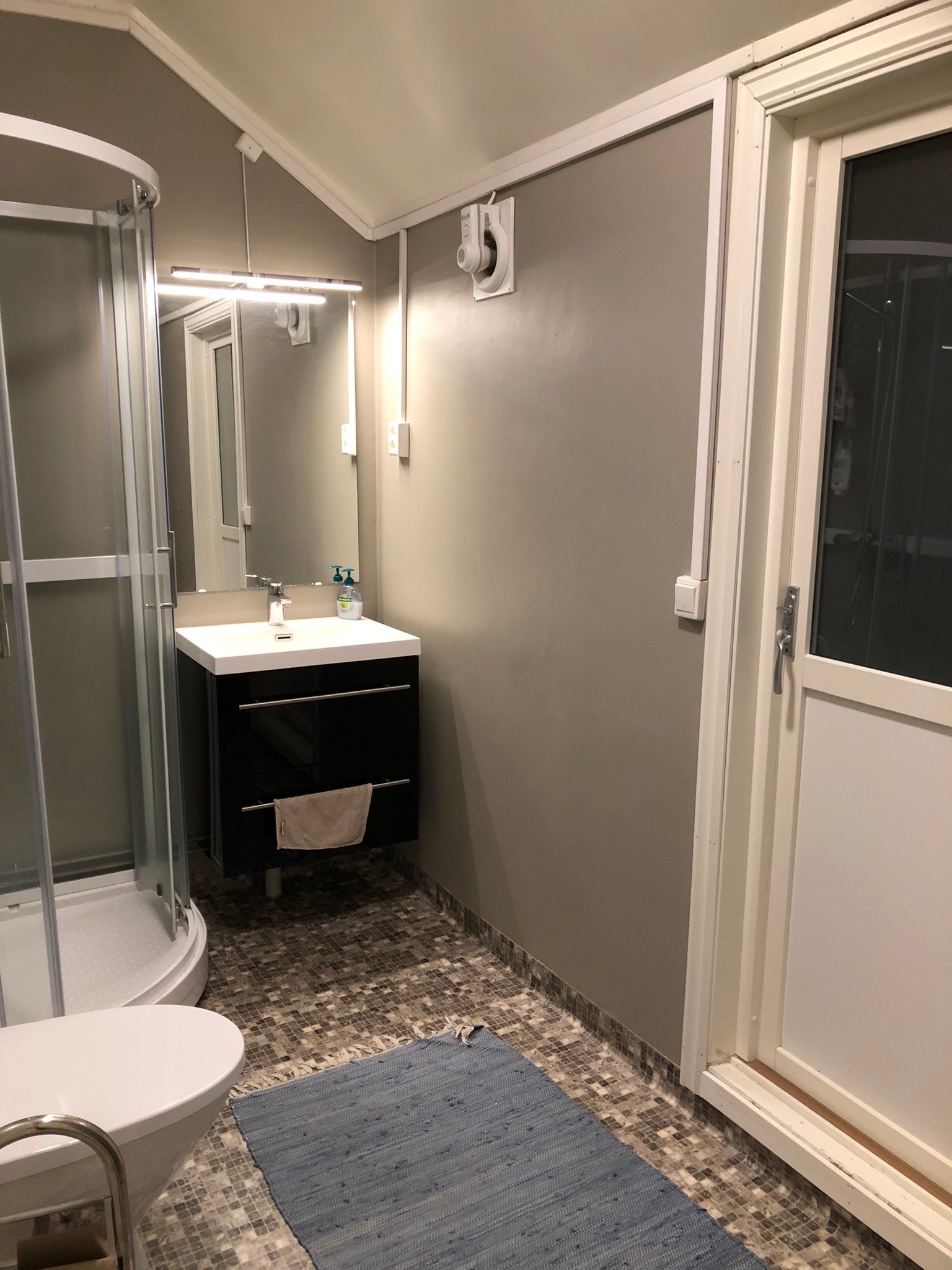 Bad 2. Etg. Galleribilde