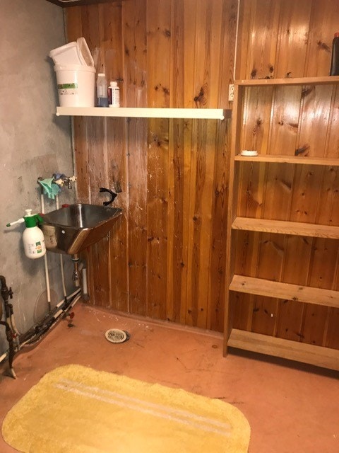 bod og vaskerom - storage rom and washing Galleribilde