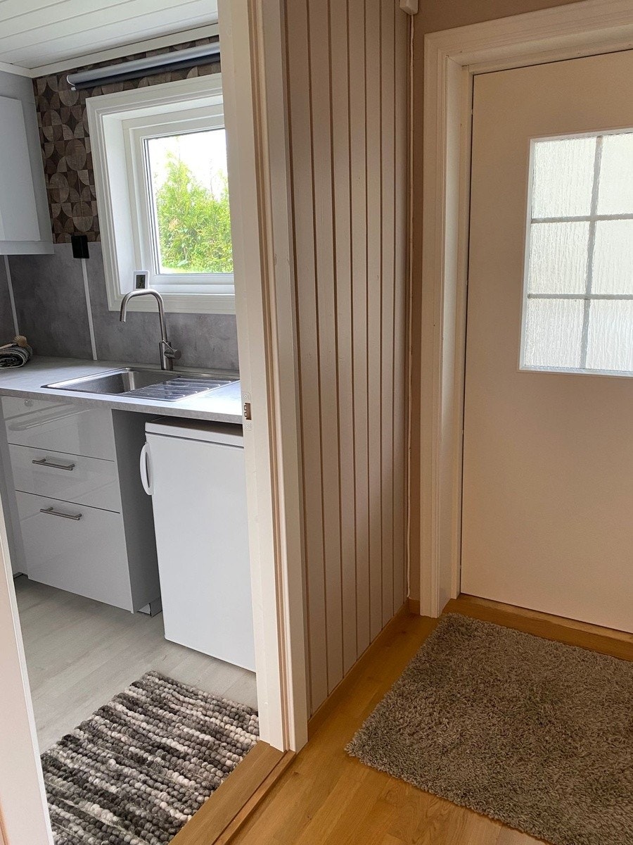 Gang, inngang og kjøkken Galleribilde