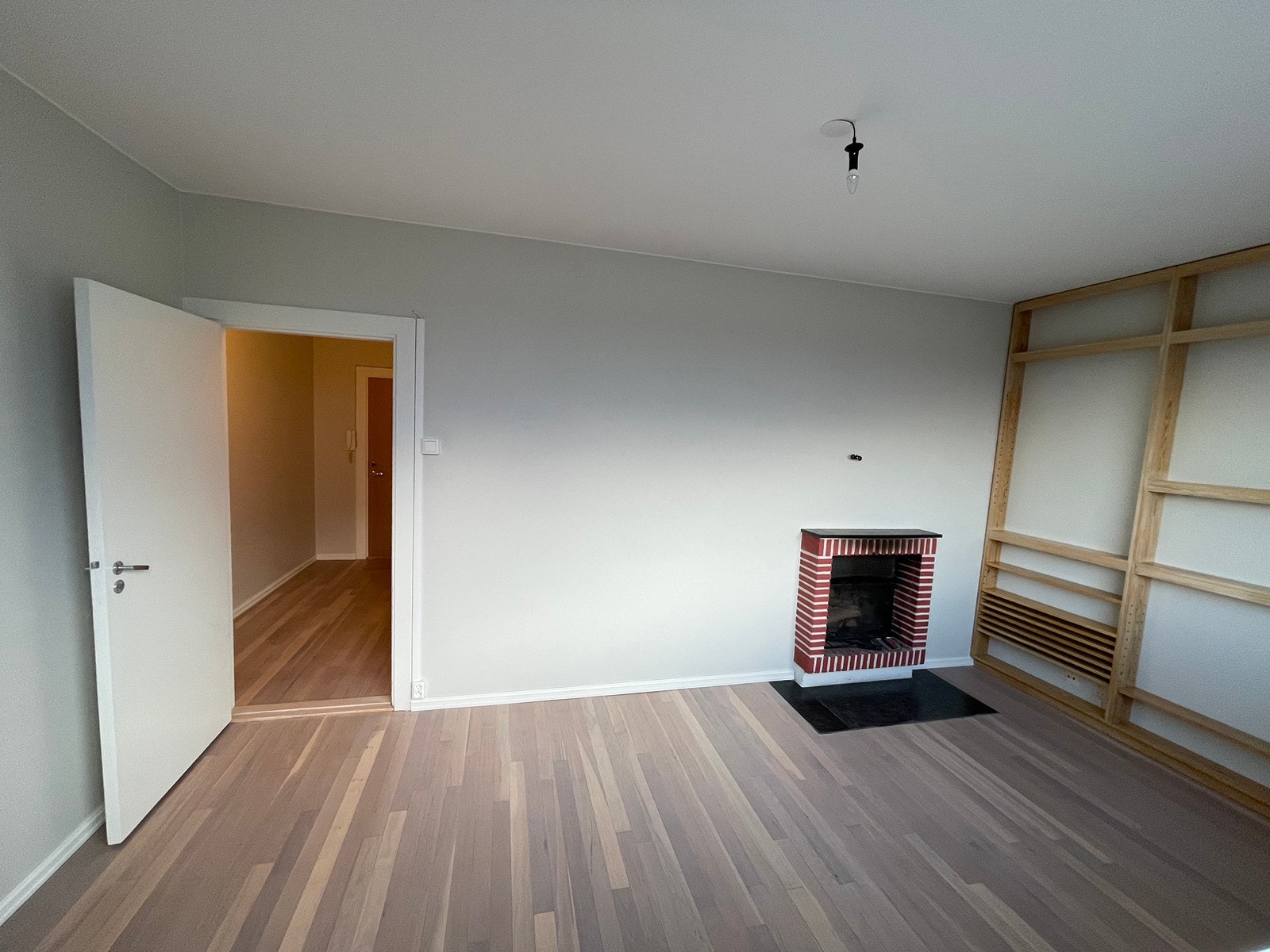 Stue mot gang Galleribilde