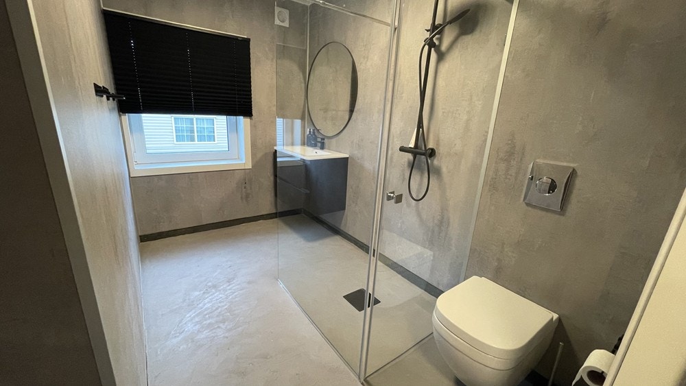 Bathroom 1 Galleribilde