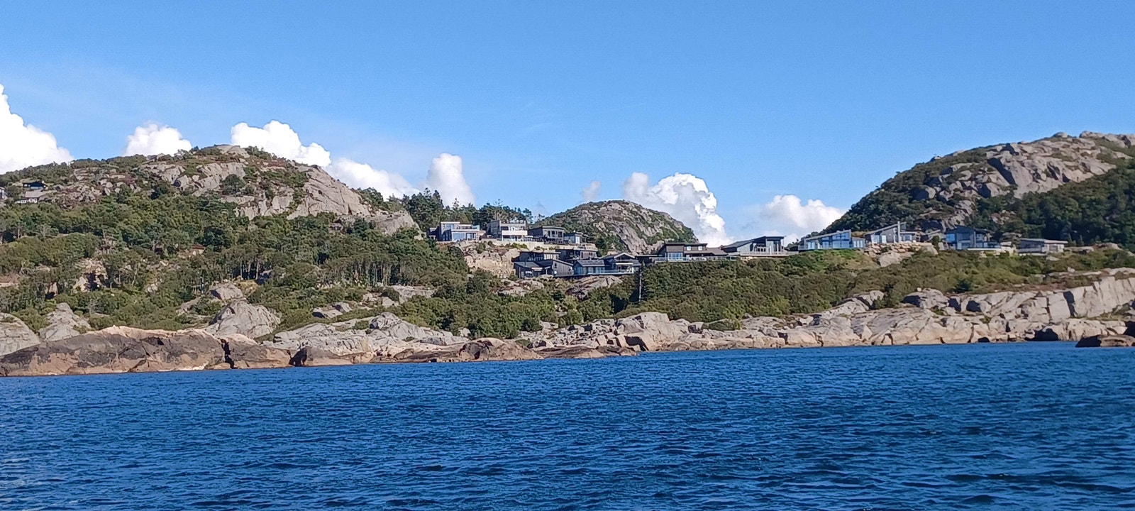 Feltet fra sjøen sør/vest Galleribilde