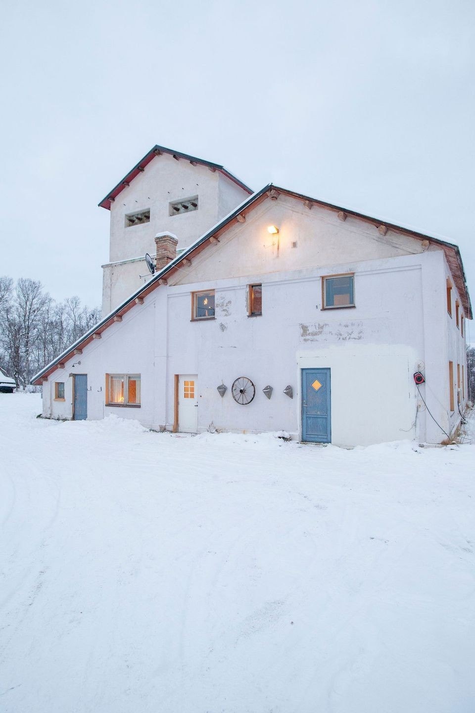 Dør helt til venstre er leilighet Galleribilde