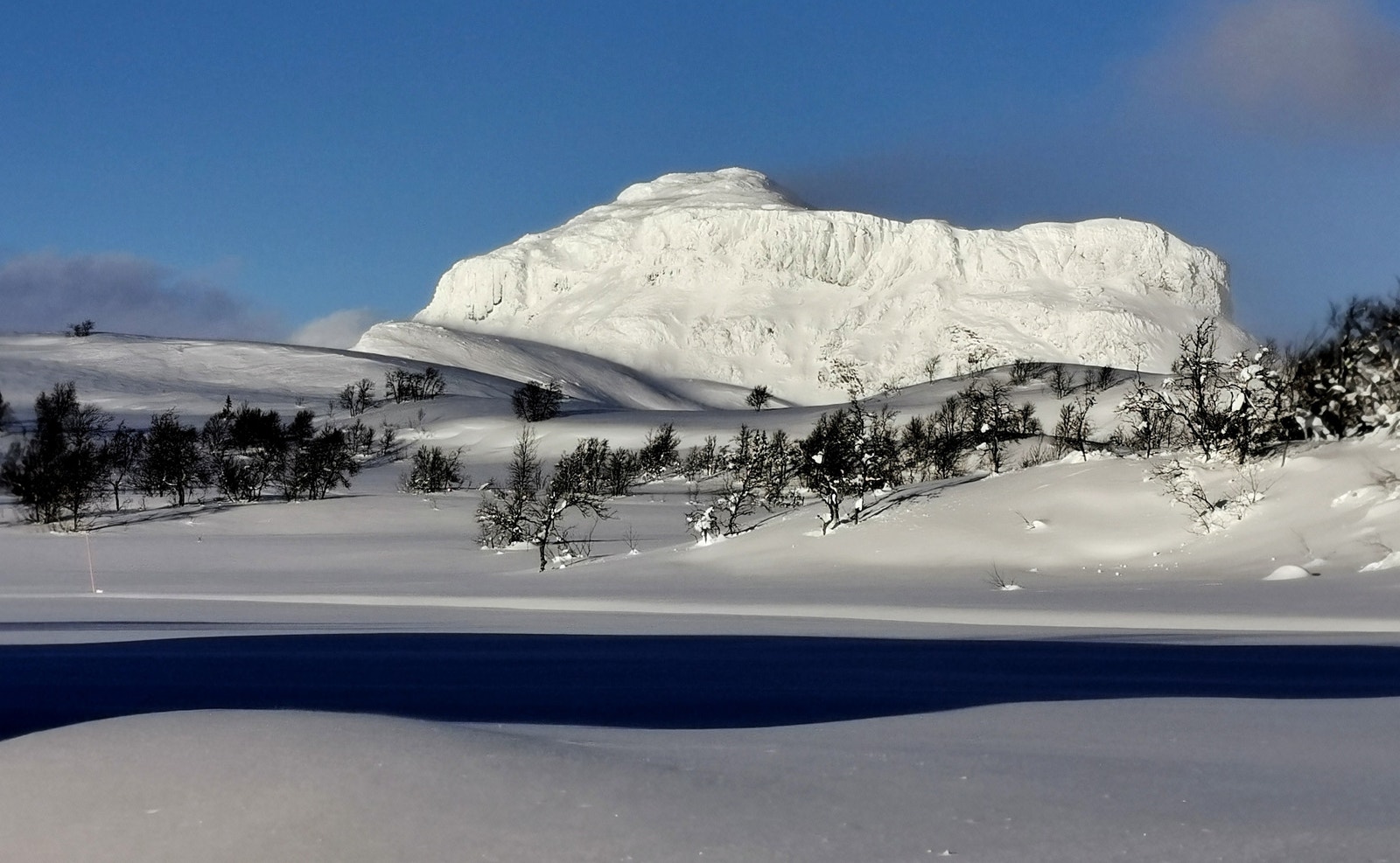 Lauvdalsbrea, 1597 moh, z frå Leveldåsen 11.01.23 Galleribilde