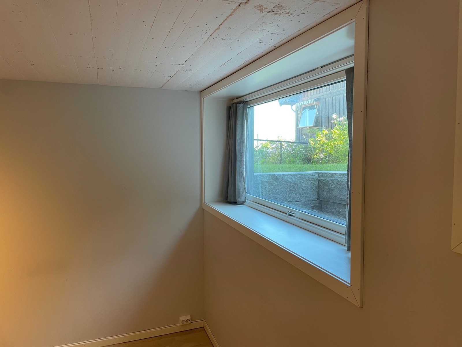 Stuevindu m/ gardiner Galleribilde