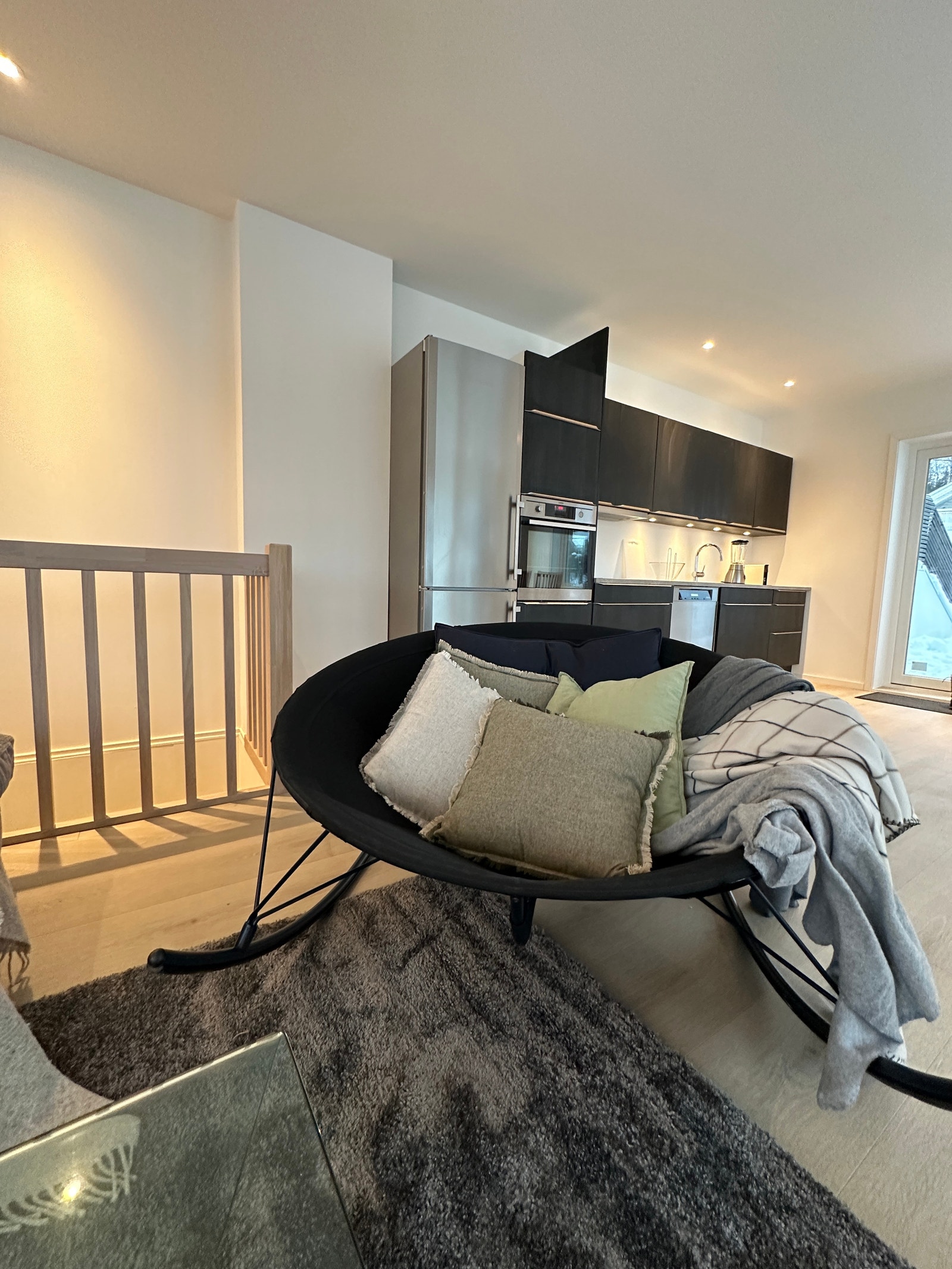 Meget behagelig gyngestol. Galleribilde