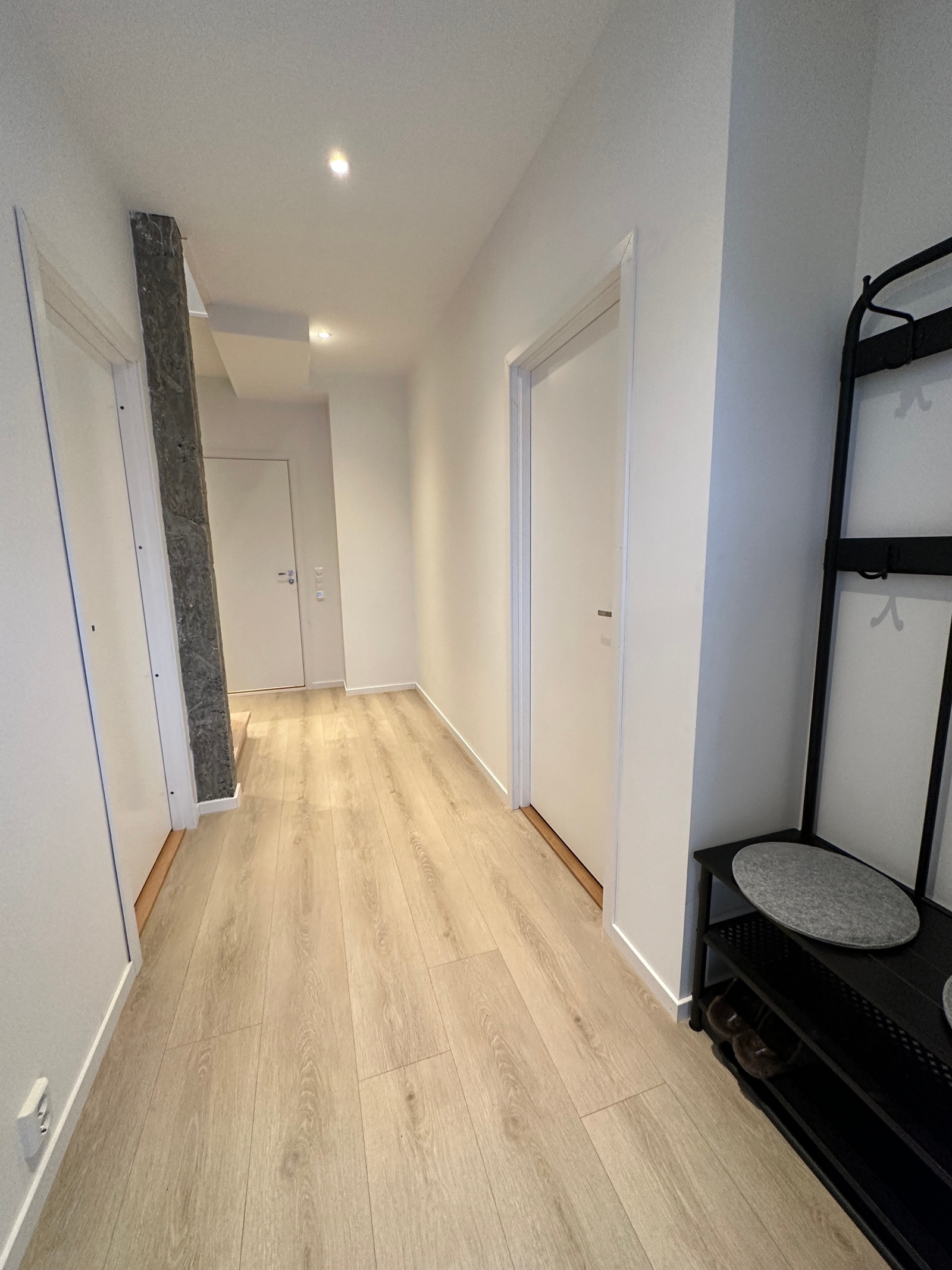 Veldig god takhøyde i 1. etasje Galleribilde