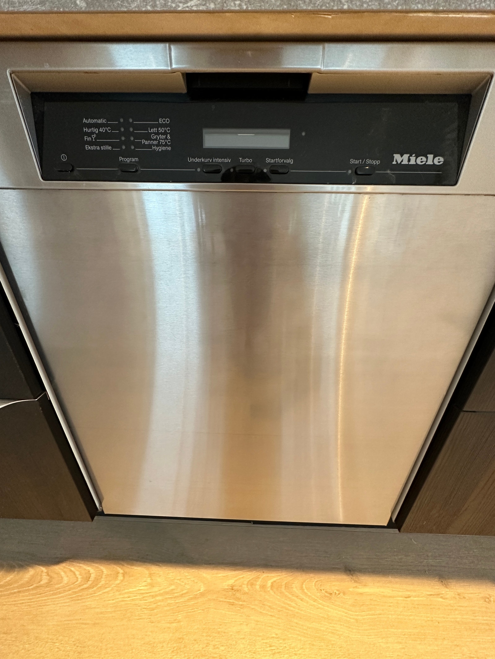 Miele oppvaskmaskin. Galleribilde