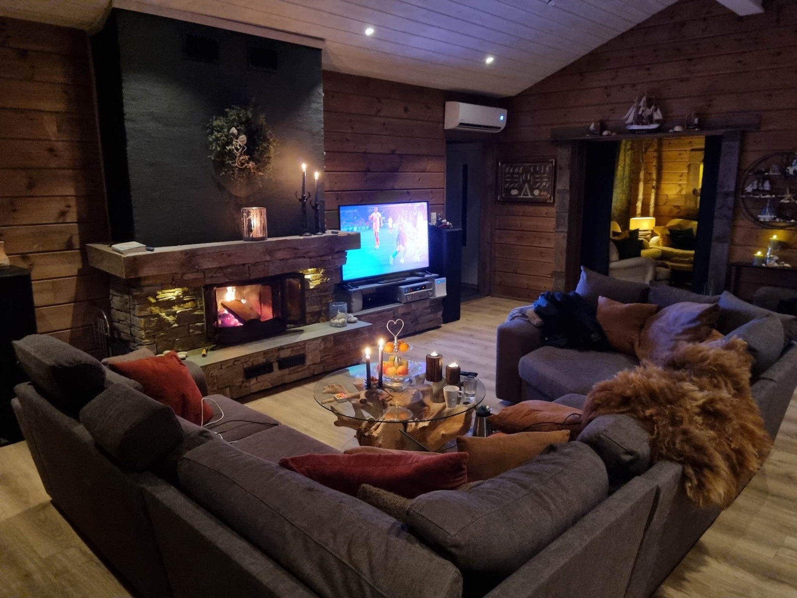 Hovedstue med stor salong Galleribilde