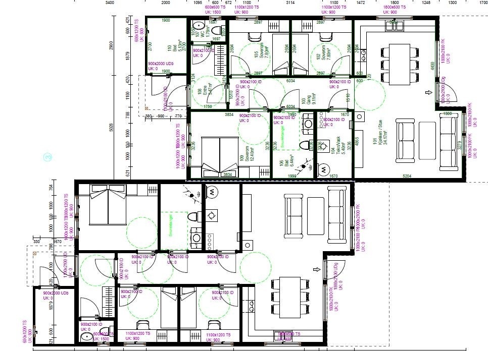 Dette er en sakset versjon av tomannsboligen Helene. Med hele tre soverom, bad, wc, vaskerom stue/kjøkken og bod i tilknytning til inngangsparti er det god plass til en familie. Galleribilde