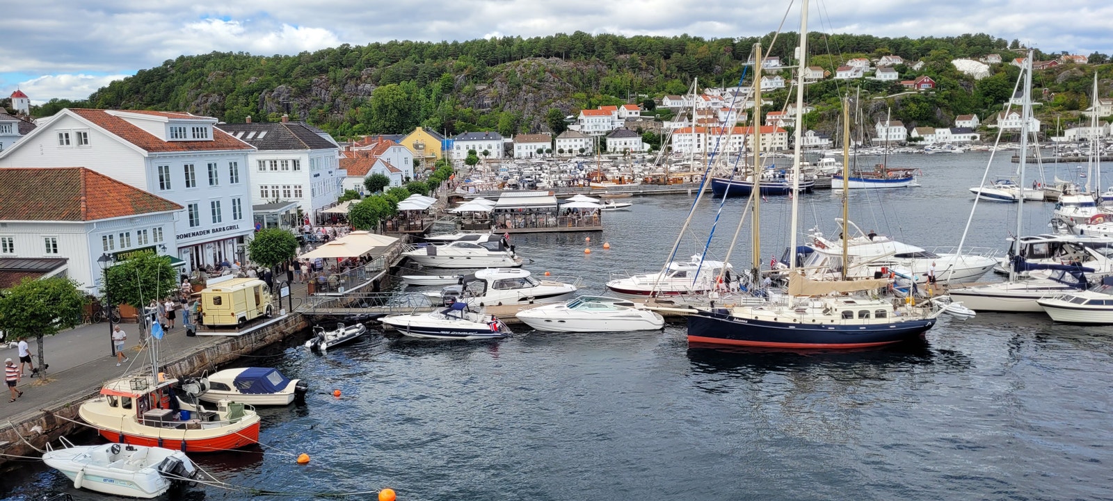 Solsiden i Risør Galleribilde