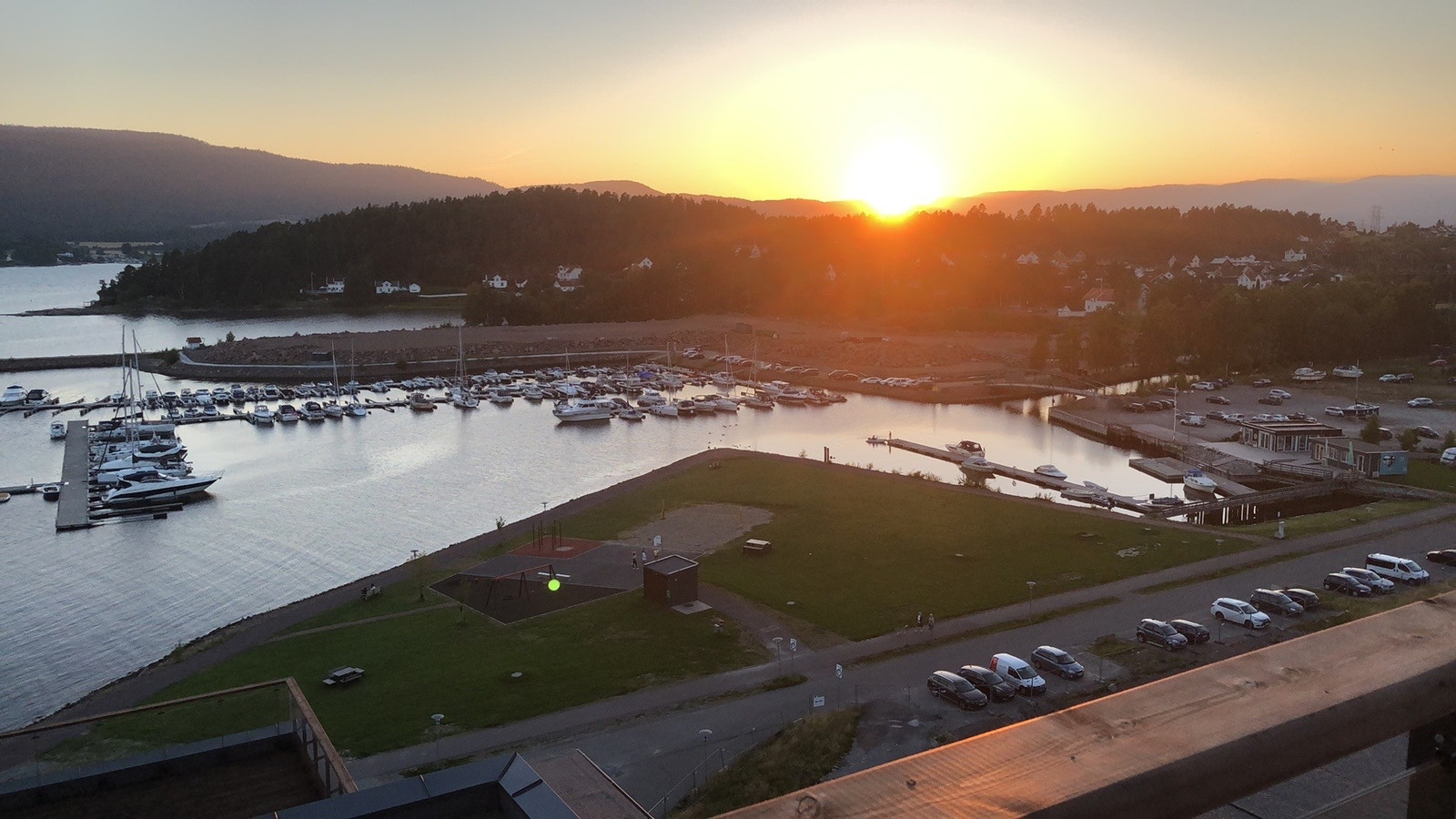 Solnedgang over Vestskauen Galleribilde