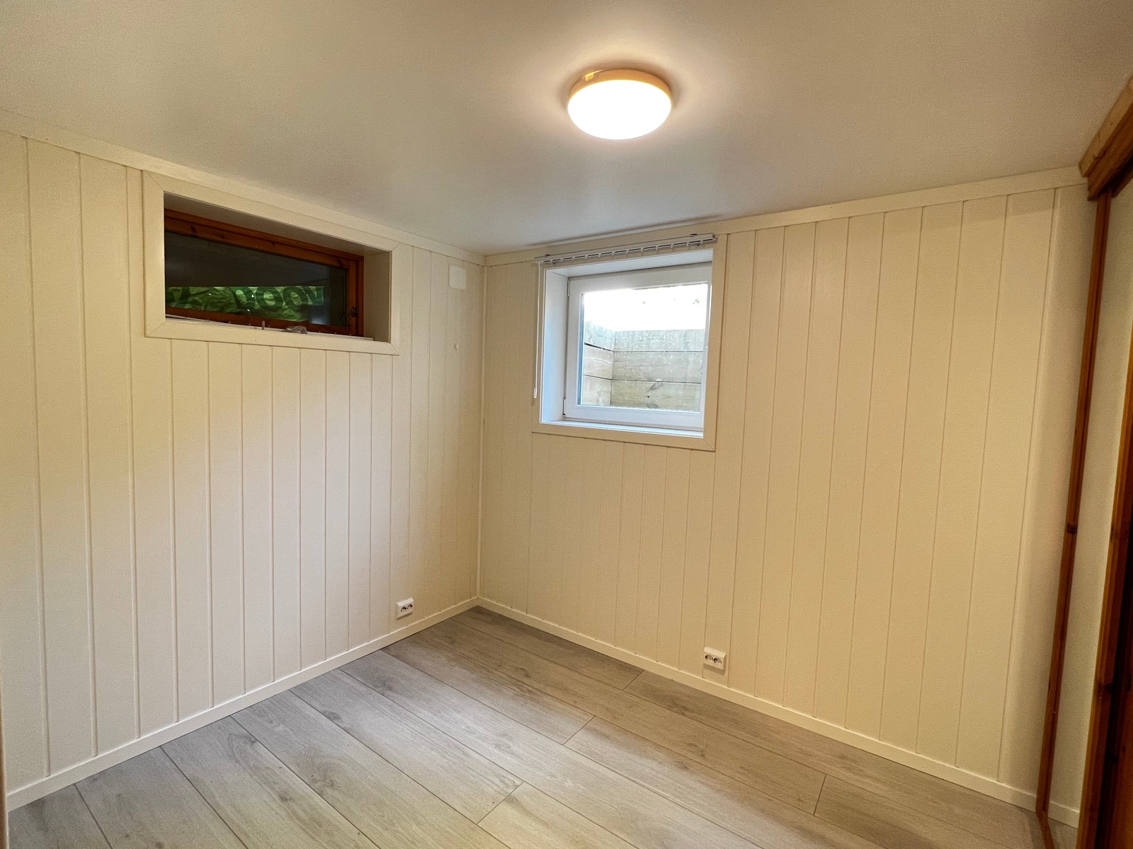 Leilighet 1: Soverom 2 – Romslig, med plass til dobbeltseng og skap. Galleribilde