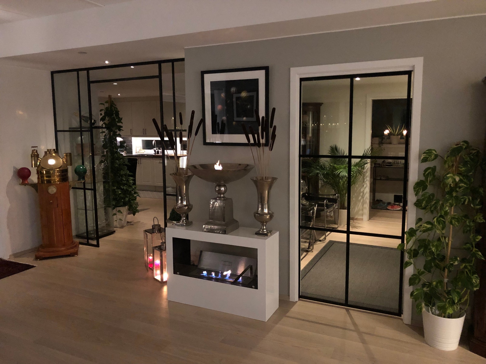 Noen sier; «feriefølelse hele året», på NJB er det like fint hele året, også i mørketiden. Galleribilde