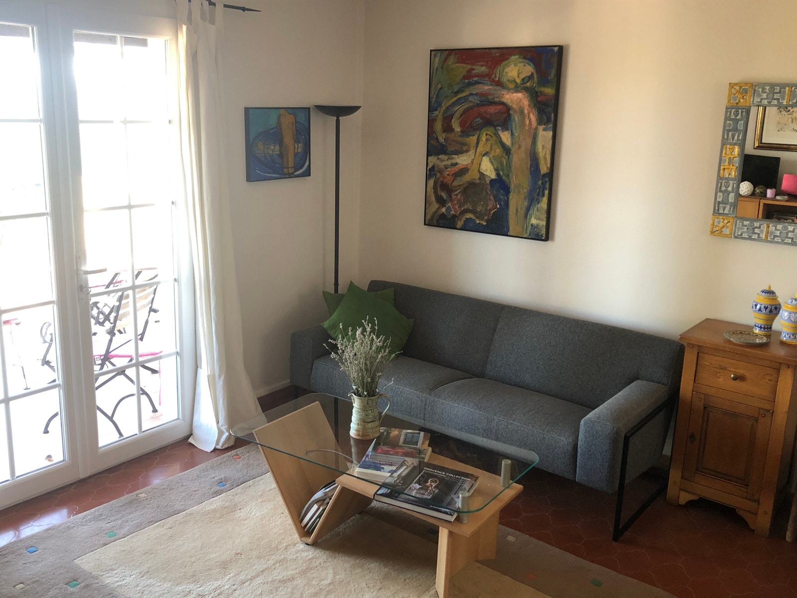 Stuen med utgang til terrassen. Original kunst. Galleribilde